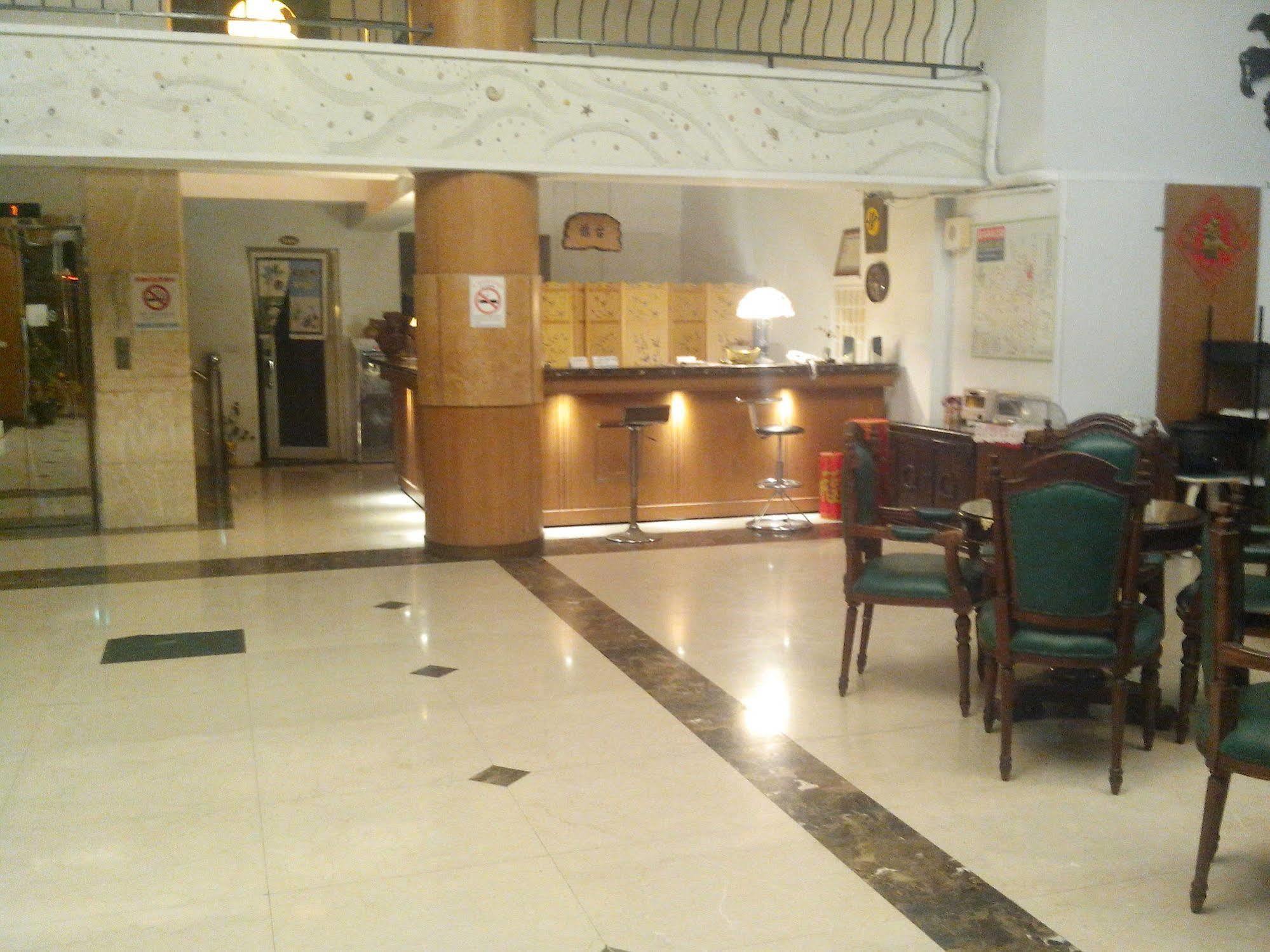 Jing Ai Hotel Лодун Экстерьер фото