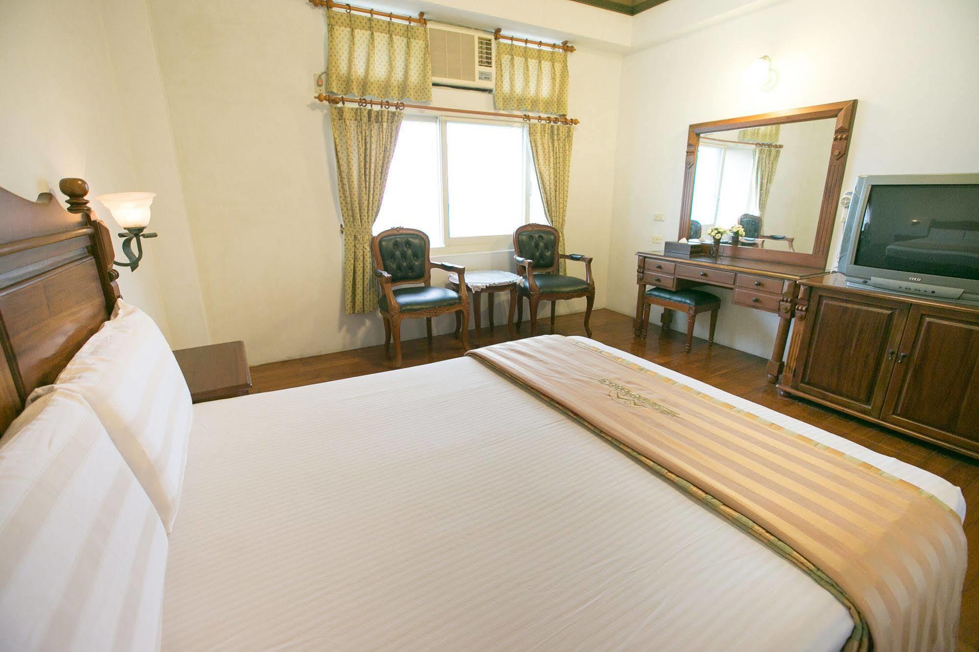 Jing Ai Hotel Лодун Экстерьер фото