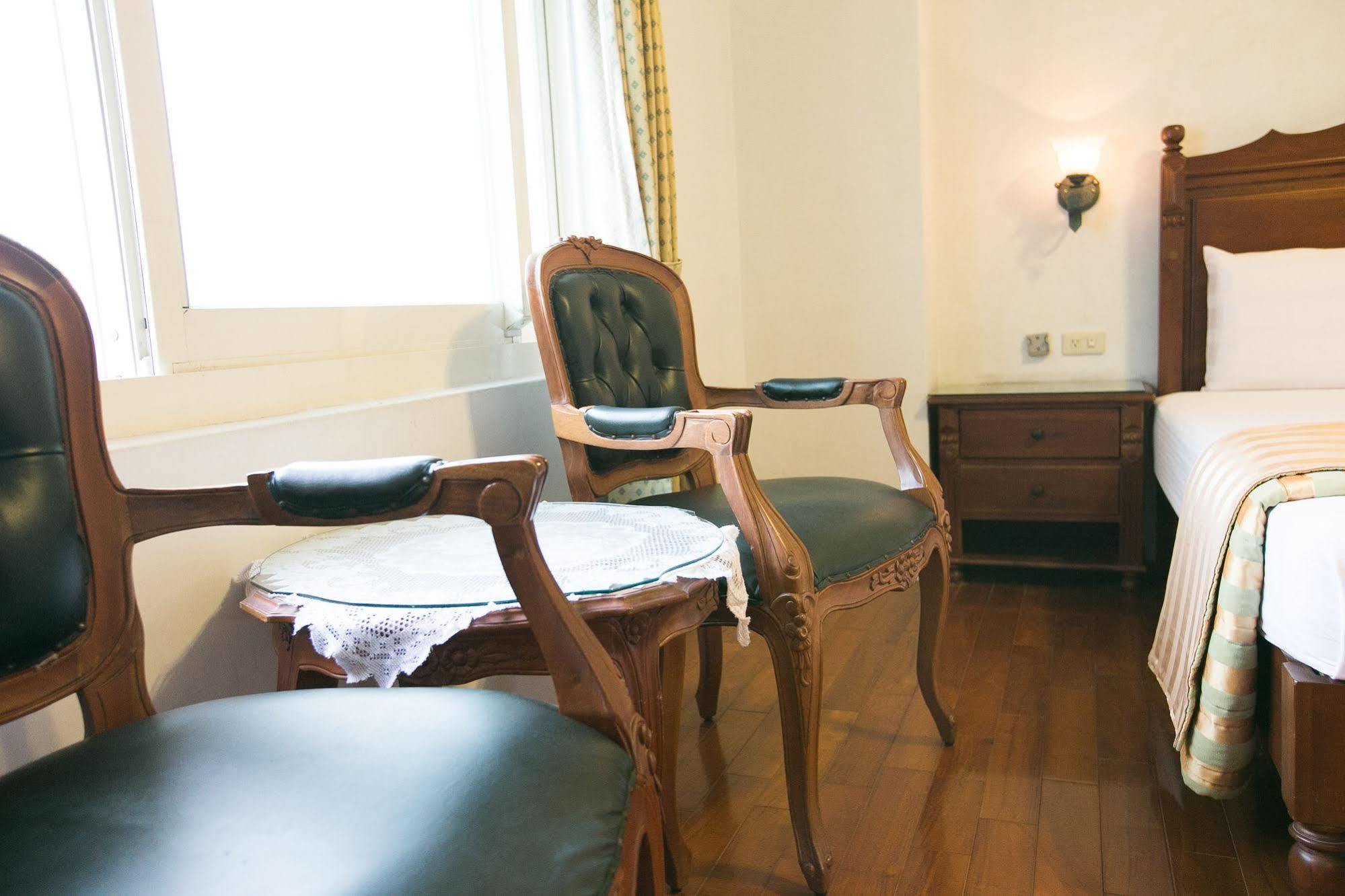 Jing Ai Hotel Лодун Экстерьер фото