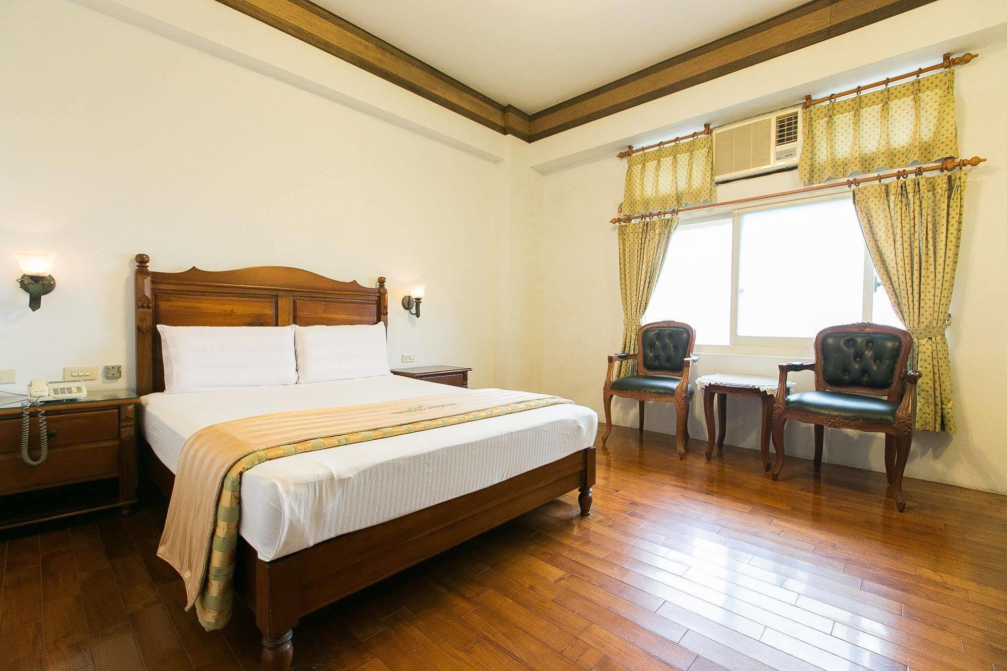 Jing Ai Hotel Лодун Экстерьер фото